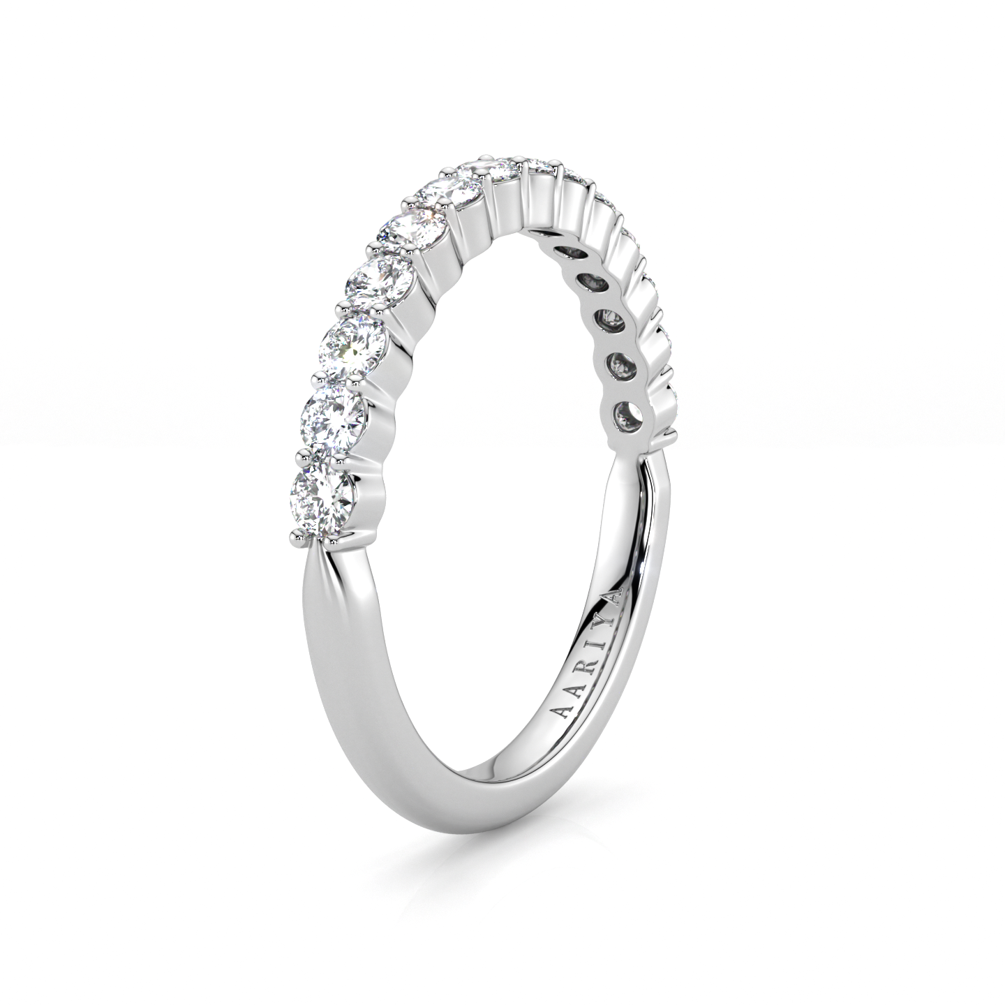 Round Diamond Band 50