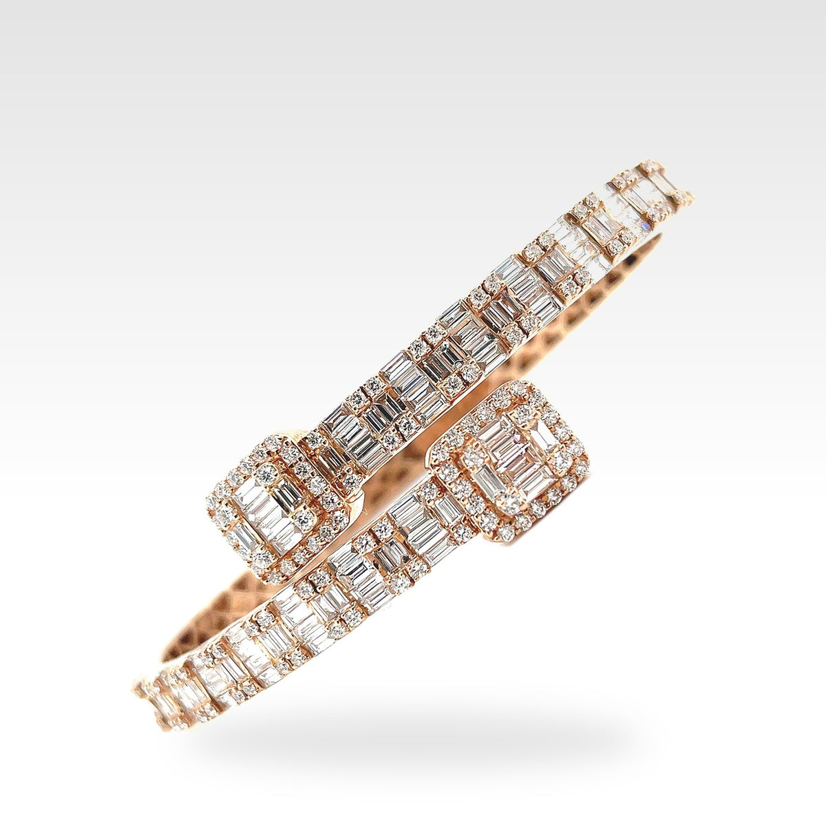 Baguette Split Bangle in rose gold with round diamonds