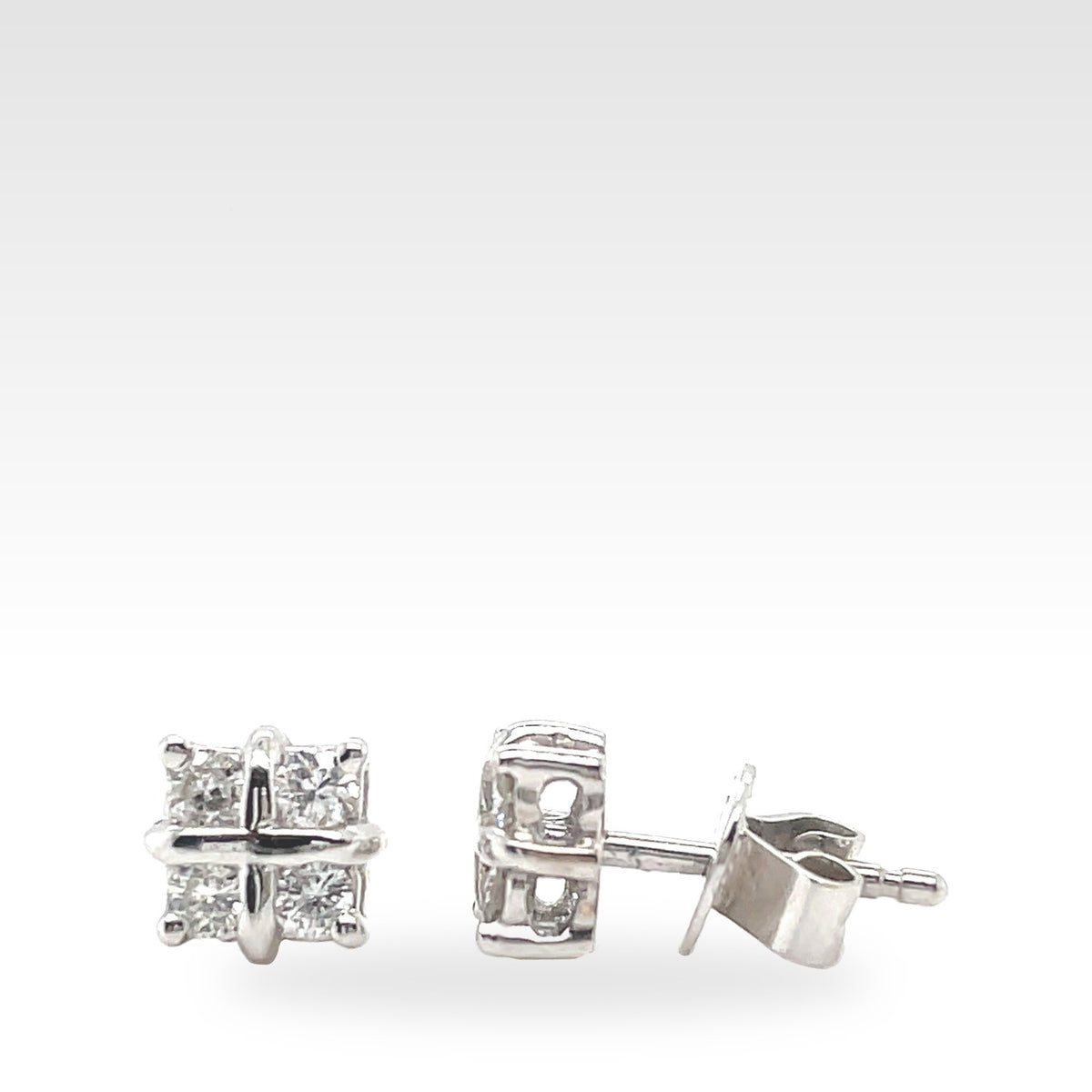 18ct 4 Round Diamond Earrings in 18ct white gold