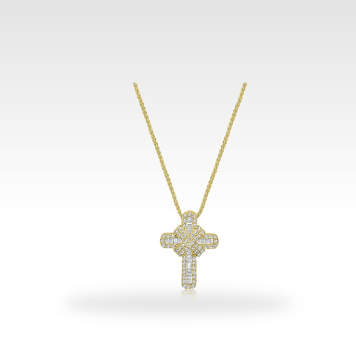 9ct Large Chunky Pendant in 9ct yellow gold with round diamonds