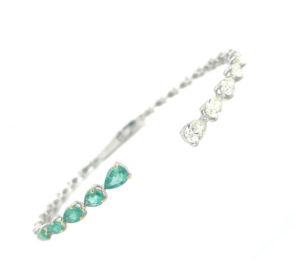 ETERNAL | Pear Diamond &amp; Emerald Bangle