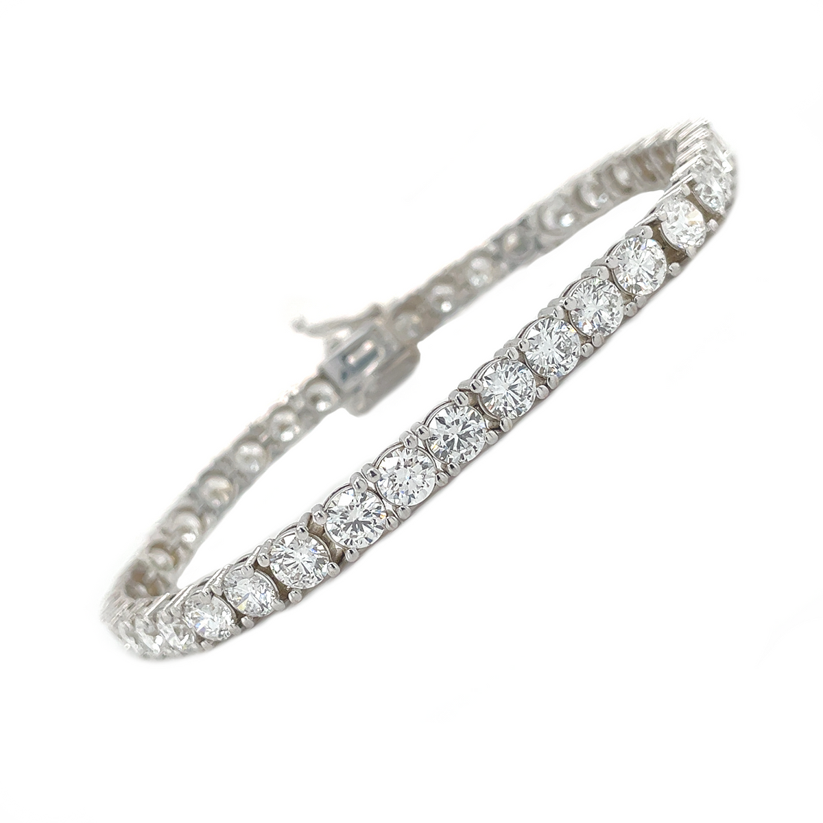 REGAL | Diamond Line Bracelet