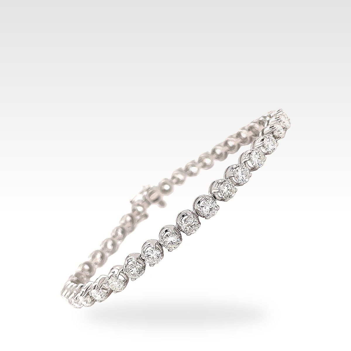 Regal Tennis Bracelet with round diamonds