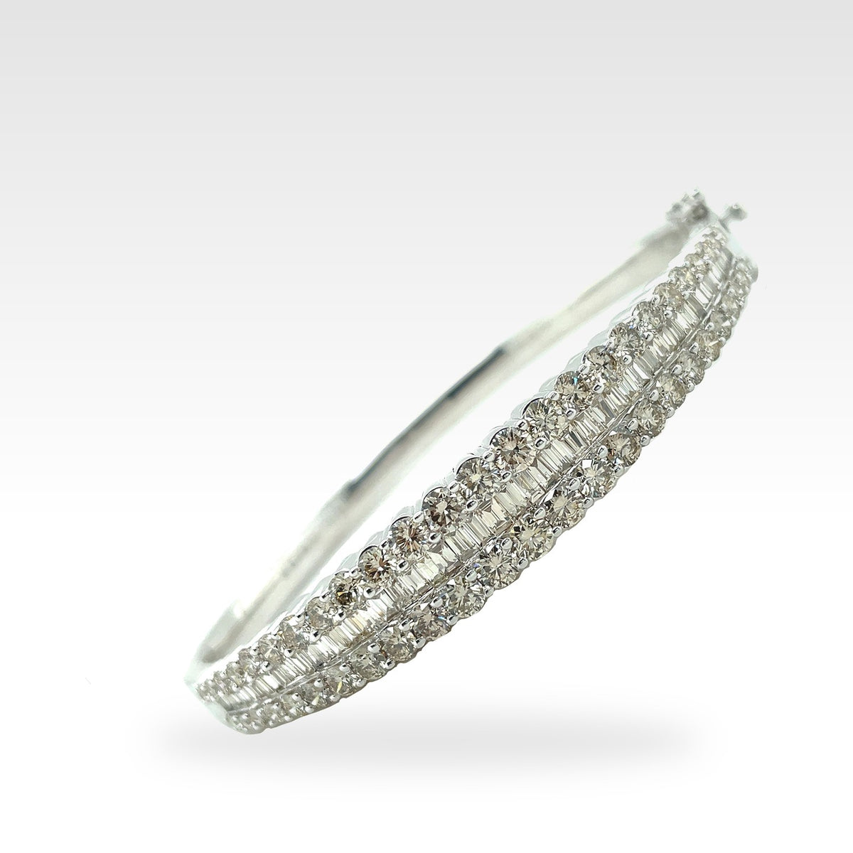 Regal Taper Diamond Bangle