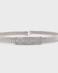 Brazalete con etiqueta de diamantes