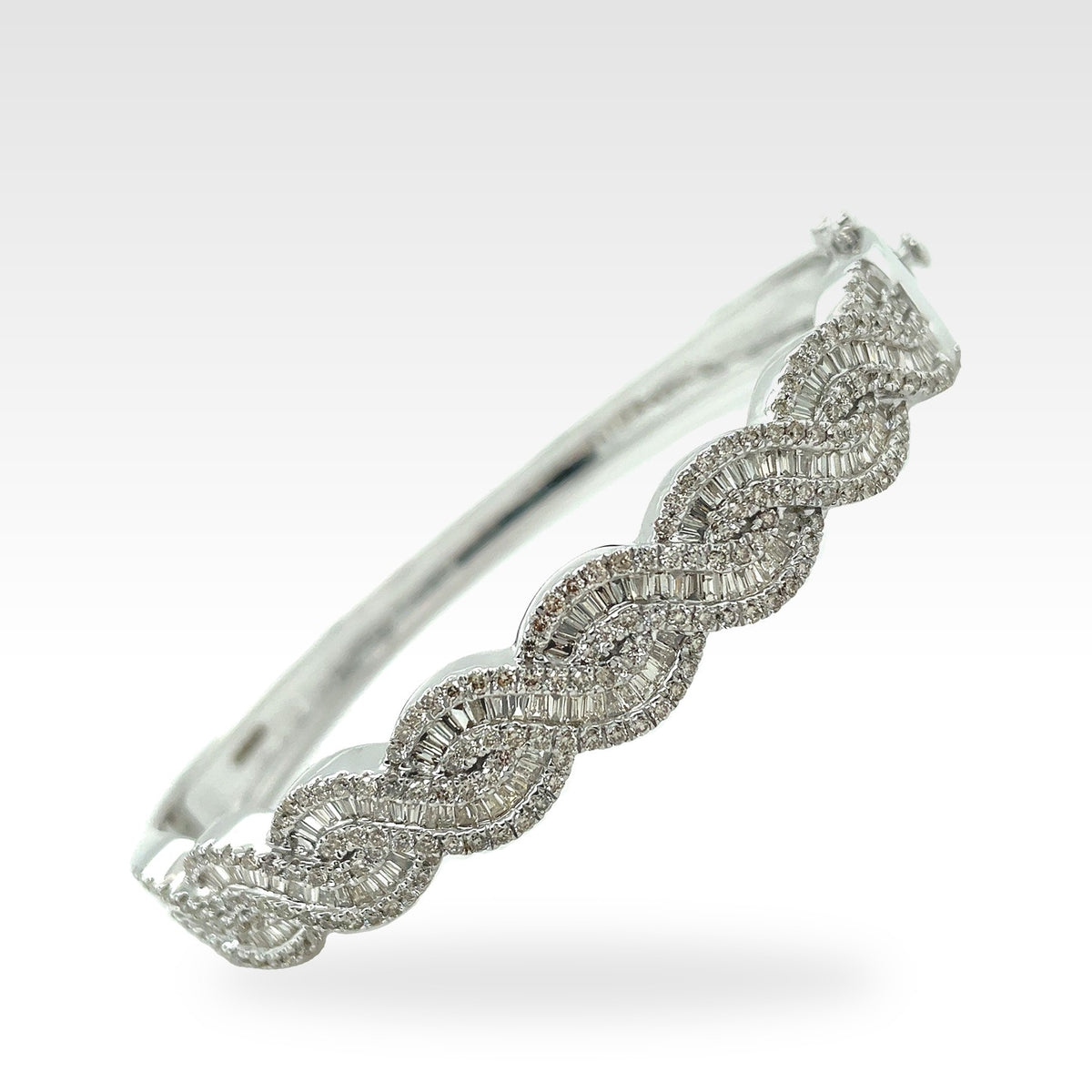 Regal Crossover Diamond Bangle